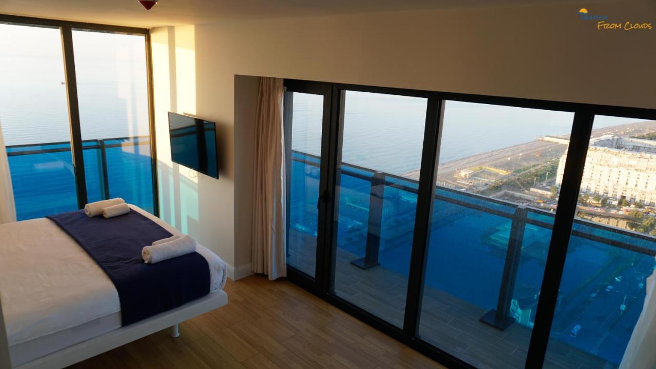 バトゥーミ Sea View From The Cloudsアパートホテル エクステリア 写真