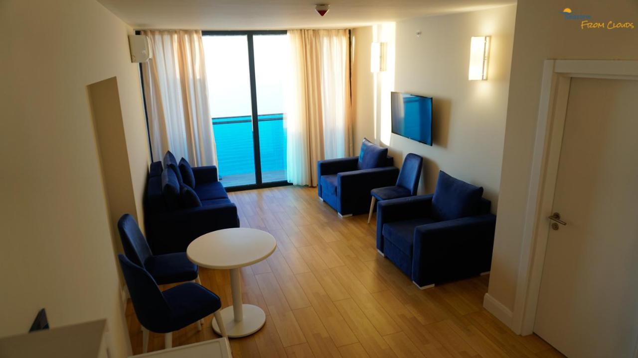 バトゥーミ Sea View From The Cloudsアパートホテル エクステリア 写真